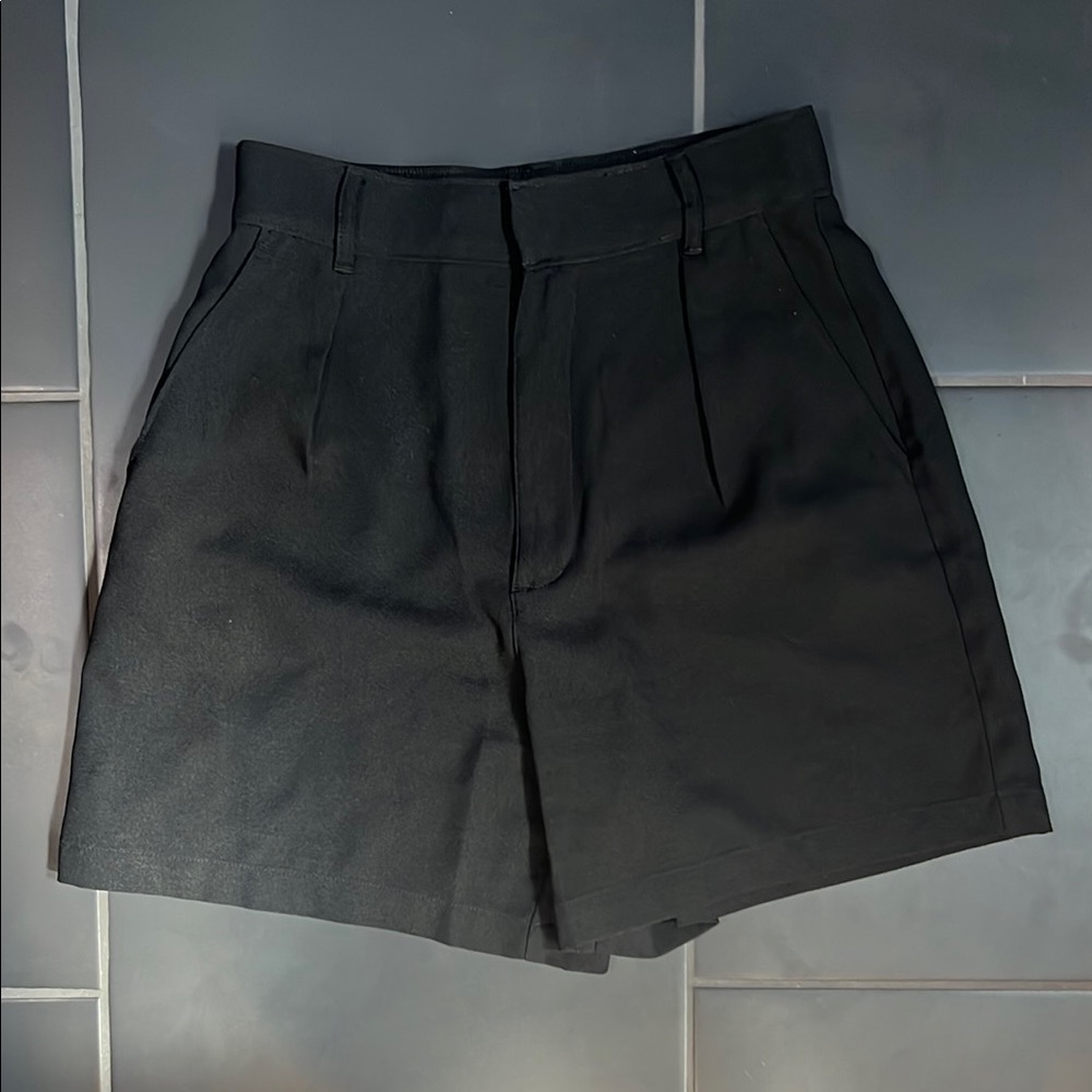 A&F Sloane tailored high waist shorts